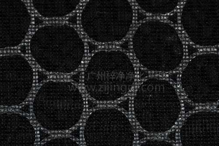 板式蜂窩活性炭過濾器具有比表面積大、吸附效率高、風阻小、壽命長等特點。