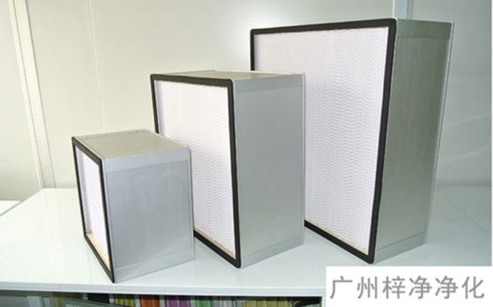 F-S有隔板中效空氣過濾器主要用于制藥、電子、食品廠房中潔凈/空調(diào)/通風(fēng)系統(tǒng)的中級(jí)過濾。